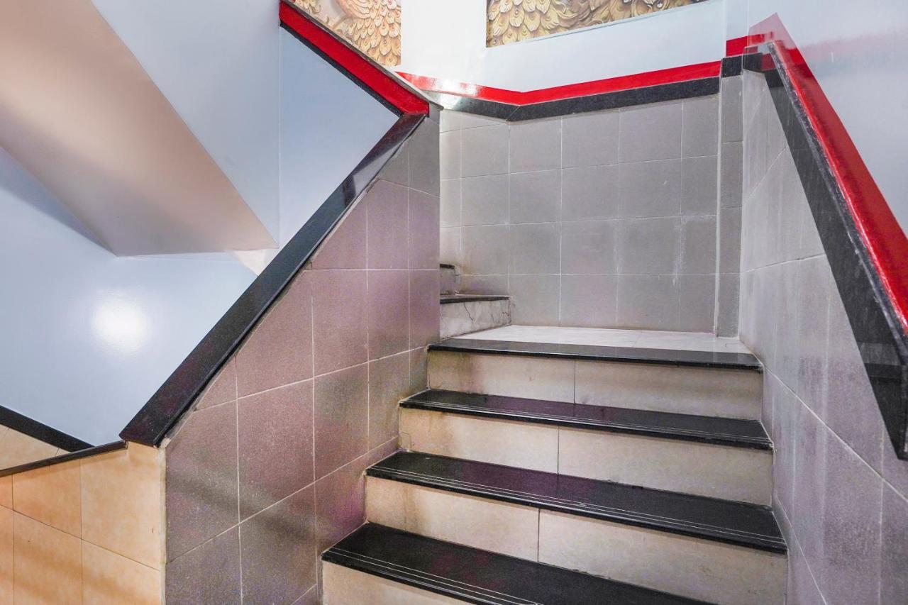 Oyo Flagship 68474 Hotel Viraj Pune Exterior foto
